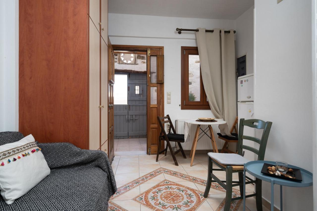 Small Apartment In Grotta Naxos Naxos City Exterior photo